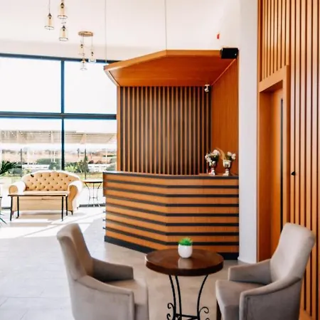 Cezar's Airport Hotel Trachoni (Nicosia)